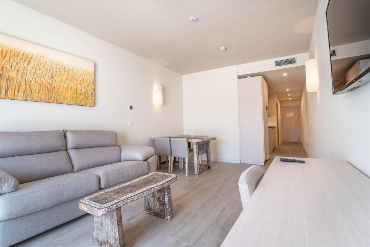Aljarafe Suites By Qhotels Gelves Exterior photo